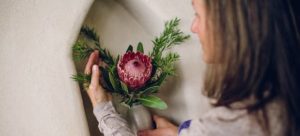 Arranging flower