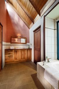 Leela bathroom