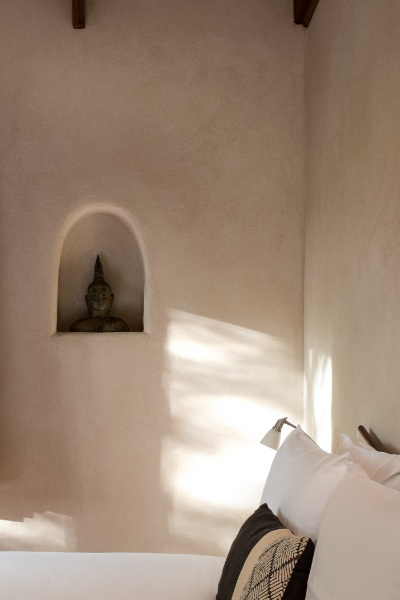 Leela twin room
