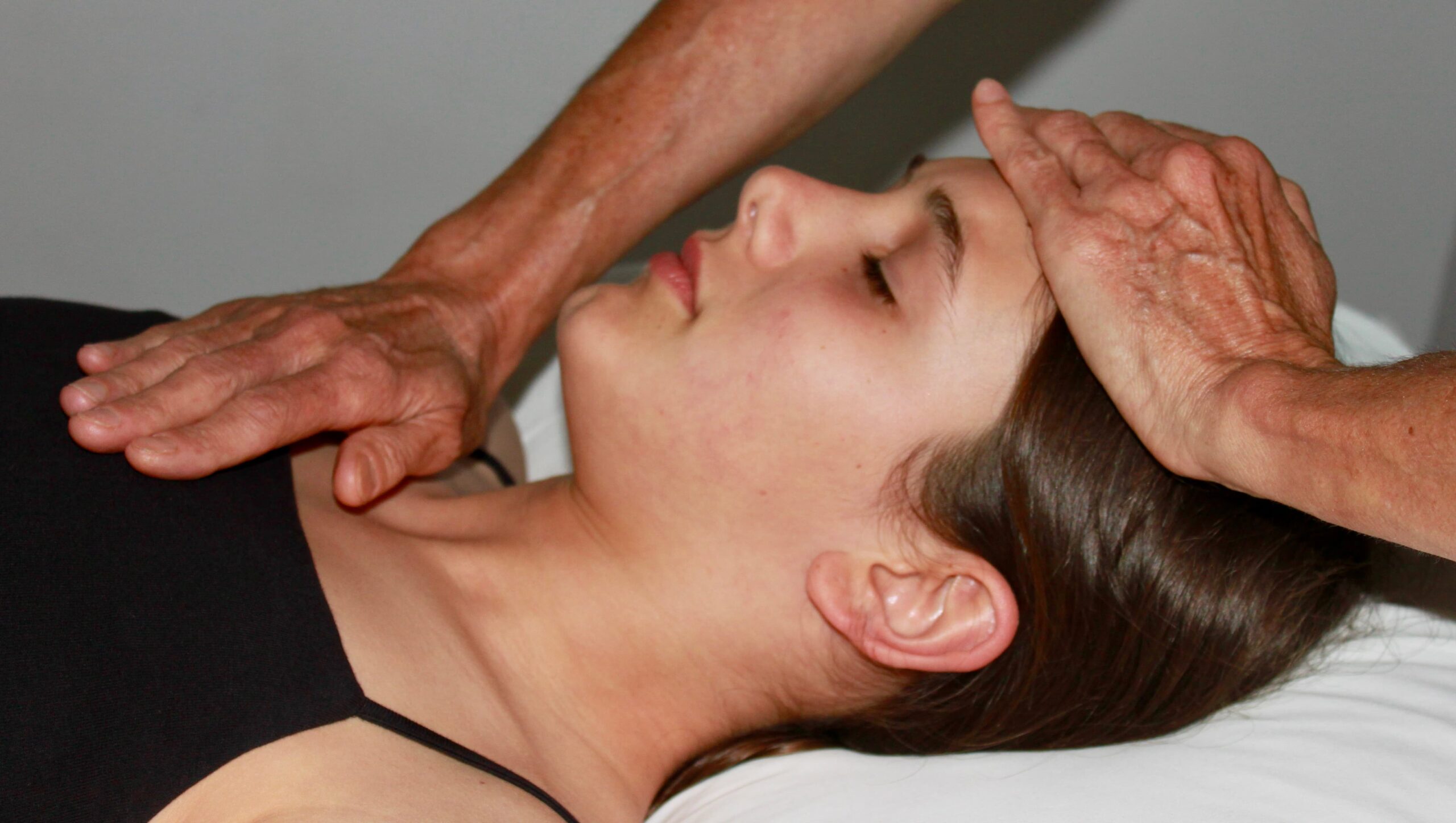 Reiki Colour Woman receiving Reiki Massage